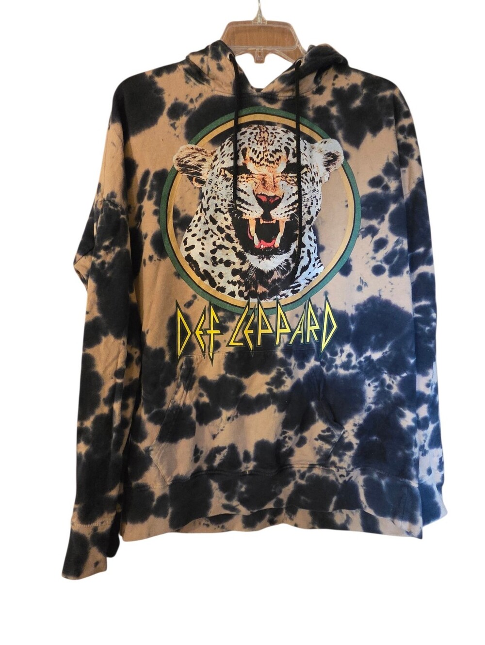 Def Leopard Beige Black Graphic Hoodie 100% Cotton Rocker Grunge Size Medium